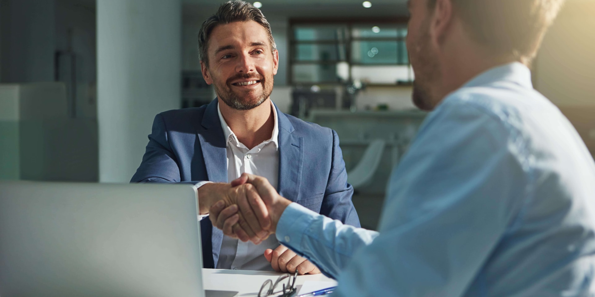 Trayectoria Profesional Valenzuela Doctor Abogados